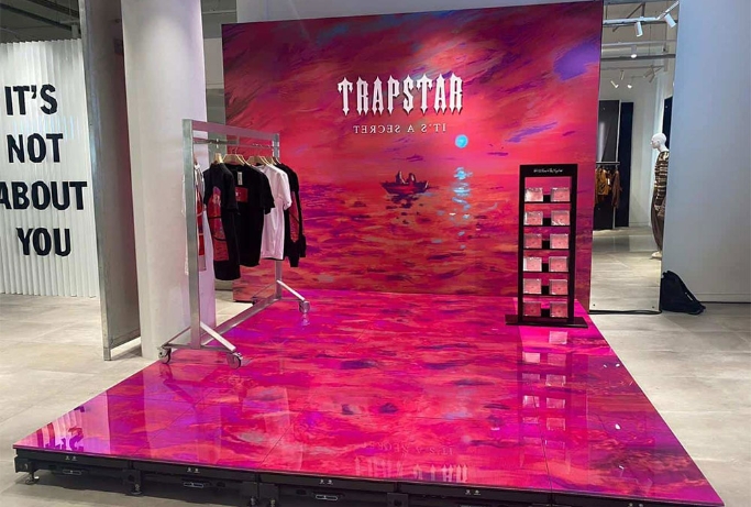 Immersive led dance floor display for exhibition halls