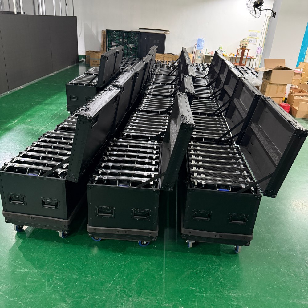 Hongwei LED Ships P3.91 Outdoor LED Displays to South America