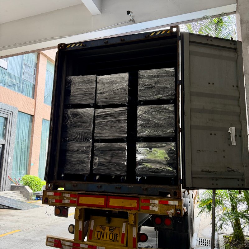 Hongwei LED Ships Two 40-Foot Containers of LED Displays to Japan and the United States